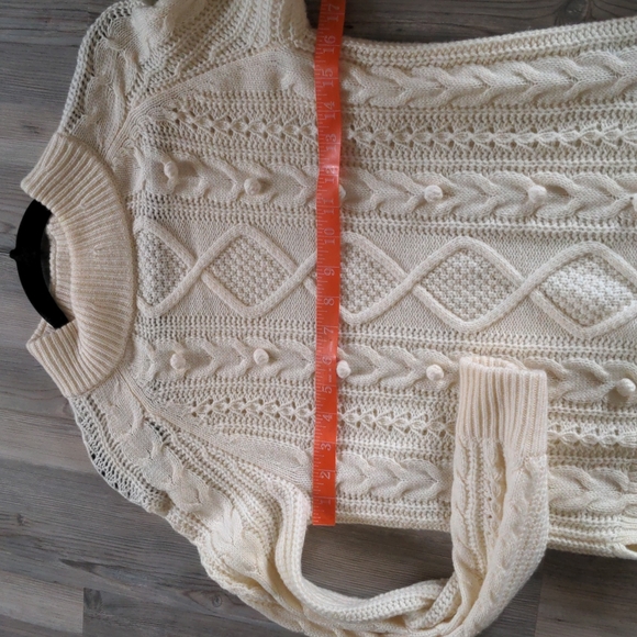 J. Crew Cable Knit Pom Pom Sweater Sz: XS NWT $98 - Picture 12 of 13